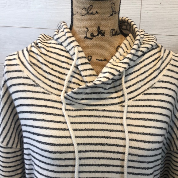 Billabong Hoodie - Picture 3 of 4